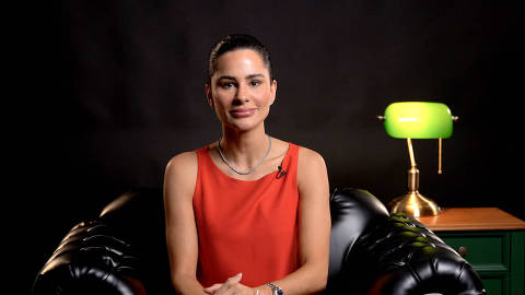 Natalia Beauty participa de gravação da CasaFolha, no estúdio da TV Folha