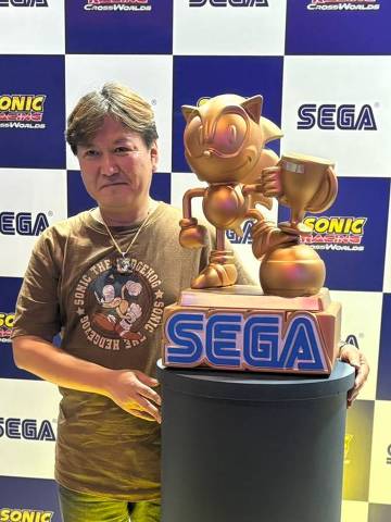 O diretor e produtor criativo do Sonic, Takashi Iizuka, em estande da Sega na BGS (Brasil Game Show), na capital paulista