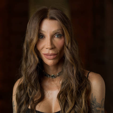 SÃO PAULO-SP, BRASIL, 16.09.2025: ARTE-CULTURA-CELEBRAÇÃO - A influencer Maya Massafera posa para foto durante o baile beneficente realizado em comemoração aos 120 anos da Pinacoteca de São Paulo. (Foto: Ronny Santos/Folhapress)